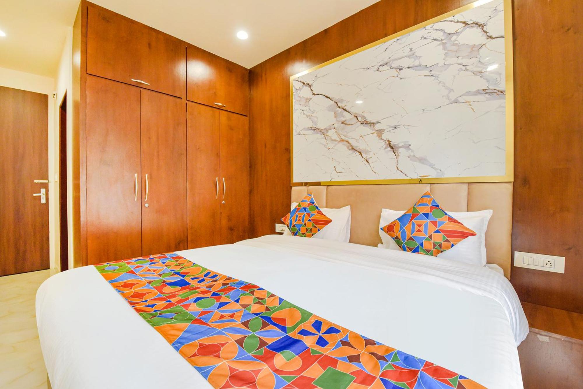 Fabhotel Blooming Beds Pearl Jaipur Bagian luar foto