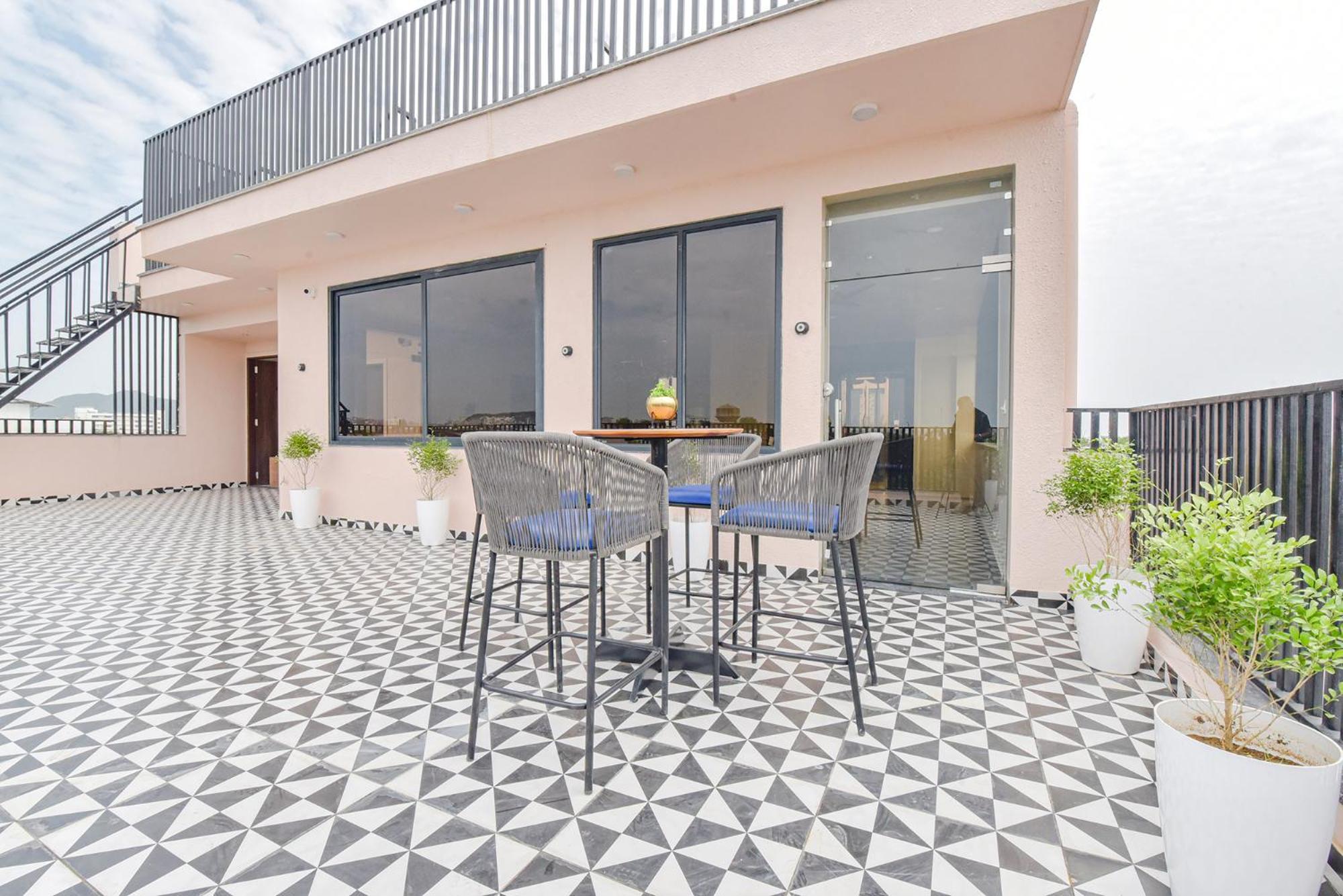 Fabhotel Blooming Beds Pearl Jaipur Bagian luar foto
