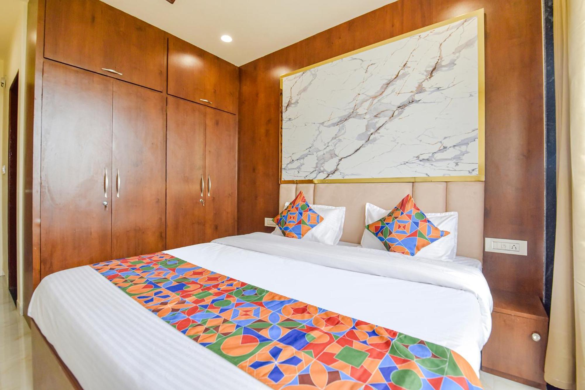 Fabhotel Blooming Beds Pearl Jaipur Bagian luar foto
